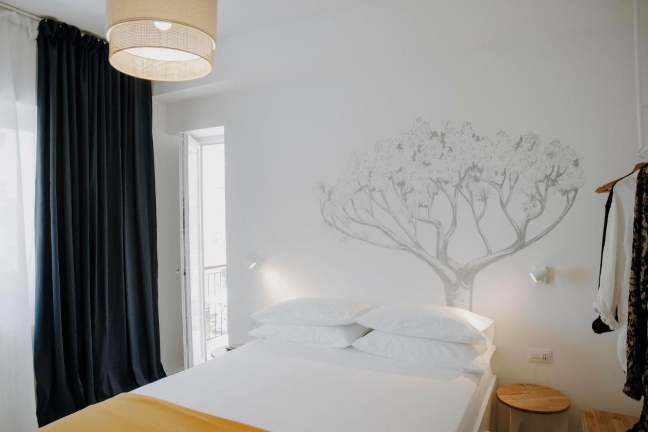 Petrarca17 Guest House A Due Passi Dal Mare Terracina Dış mekan fotoğraf